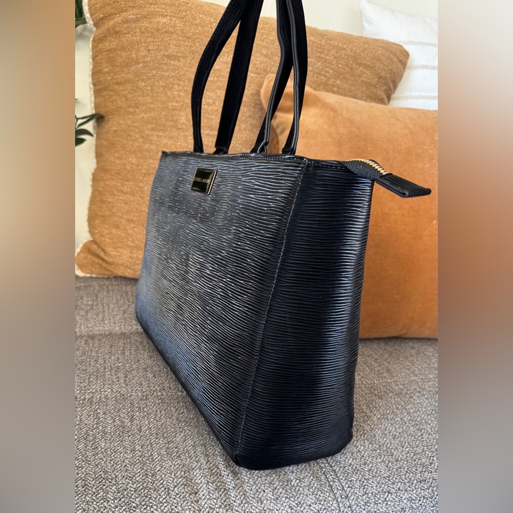 Jessica Moore Black Textured Travel Tote Bag NWT - Picture 5 of 15